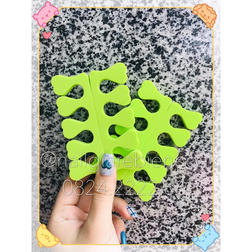 Kẹp phụ trợ tách ngón