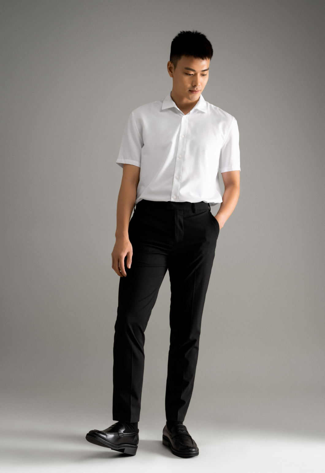 Quần Âu Nam ROUTINE Twill Ống Ôm Xếp Ly Trơn Form Slim Crop - 10F23PFO001 | LASTORE MENSWEAR