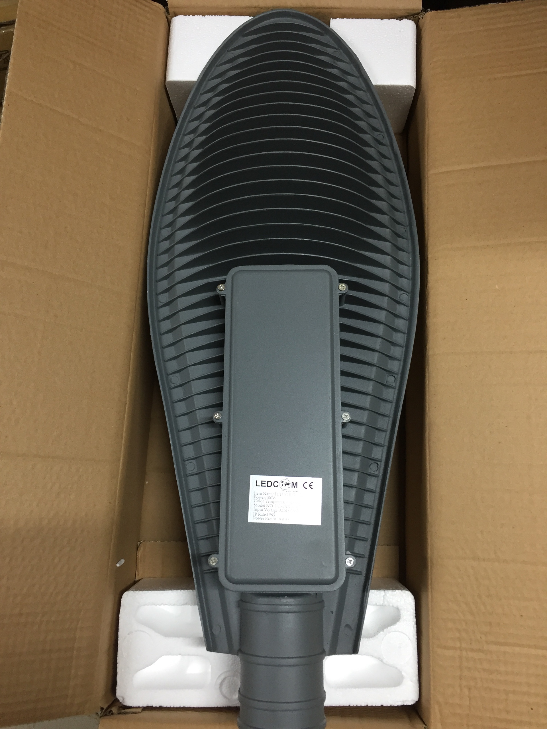 Đèn đường led vỏ ghi xám công suất 100w siêu bền