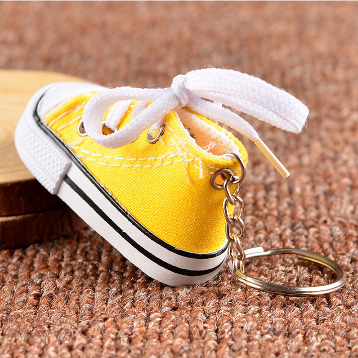 Móc khóa giày kute