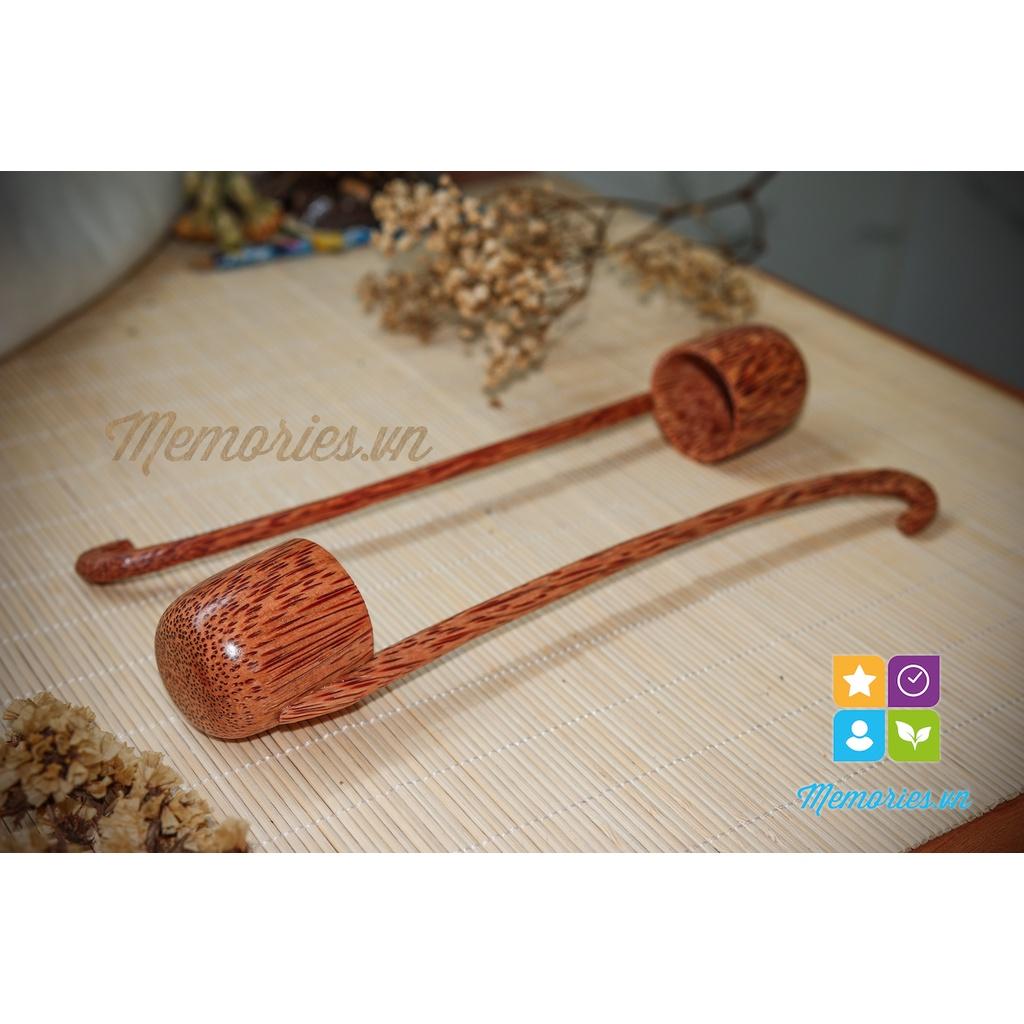 Gáo Múc Mật/ Nước/ Rựu Bằng Gỗ Dừa Loại Có Móc Treo - Phụ Kiện Trang Trí, Quà Tặng Handmade, Decor