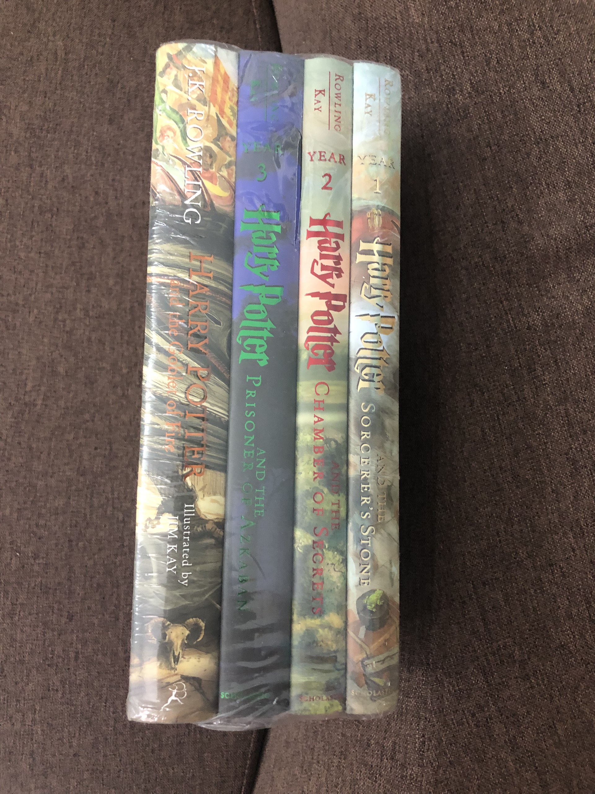 HARRY POTTER ENGLISH PICTURE BOOK: PHIÊN BẢN MÀU 4 TẬP:  Harry Potter and the Chamber of Secrets +  harry potter and the sorcerer's stone + harry potter and the goblet of fire + harry potter and the prisoner of azkaban