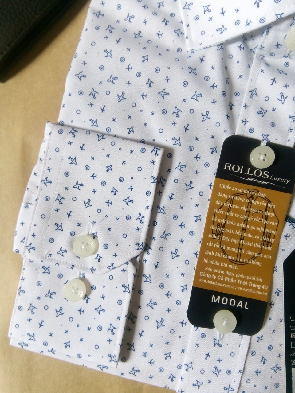 ÁO SƠ MI NAM DÀI TAY, HIỆU CAO CẤP ROLLOs, THIẾT KẾ PHONG CÁCH Ý, NGUYÊN LIỆU SỢI CÂY SỒI  MODAL NHẬP KHẨU THÁI LAN, DÁNG ÔM VỪA, VẠT BẦU