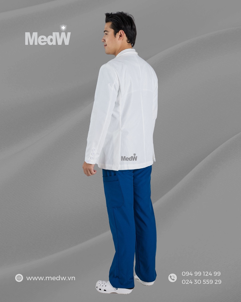 MedW Hermes Vest Lab Coat (Nam) Áo Blouses Vest Bác sĩ Thẩm Mỹ, Spa Trang Phục Y Tế Bộ Trang Phục Y Tế Bác Sĩ,  Thiết Kế Pháp Cách Tân Trang Trọng Thẩm Mỹ, Vật Liệu Y Tế Cotton Nhật Nhập Khẩu Chuyên Biệt Không Bám Dính, Xếp Ly Giữ Dáng 