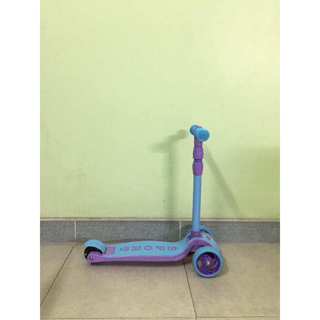 Xe scooter năng động 601/609