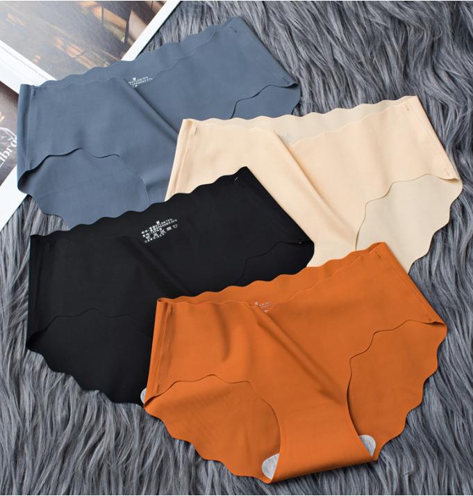 Combo 4 quần lót cotton kháng khuẩn không đường may Nhật Bản