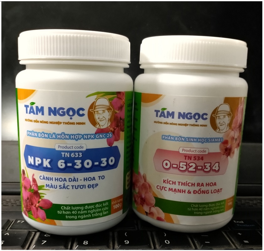Combo 2 lọ phân bón NPK Tám Ngọc, Kích thích ra hoa cực mạnh và đồng loạt, cành hoa dài, hoa to, màu sắc tươi đẹp...