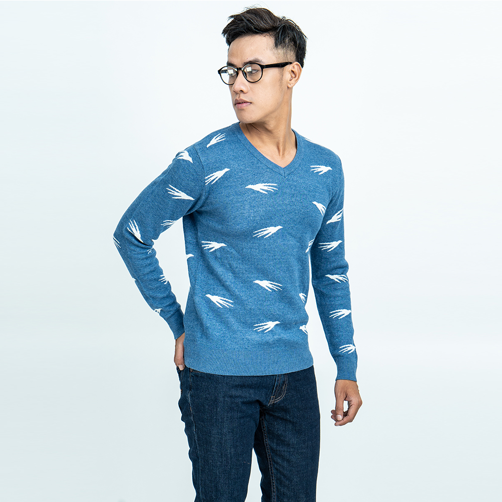 Áo len nam dài tay cổ tim màu xanh dương  NOVELTY 180564I