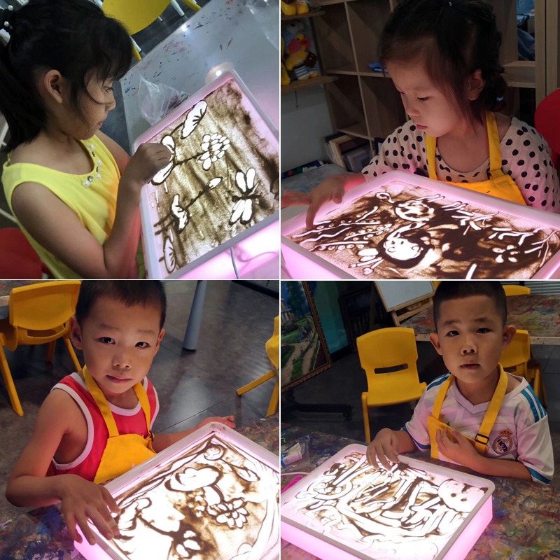 Bàn vẽ tranh cát giúp trẻ phát triển trí tuệ