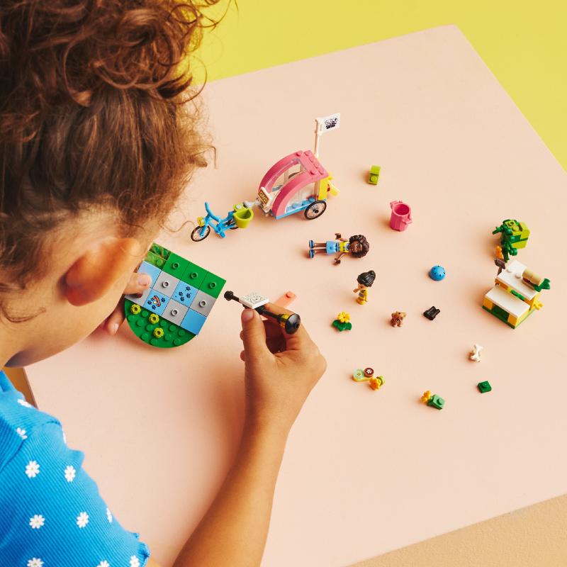 Đồ Chơi Lắp Ráp LEGO Friends Xe Cứu Hộ Cún Cưng 41738