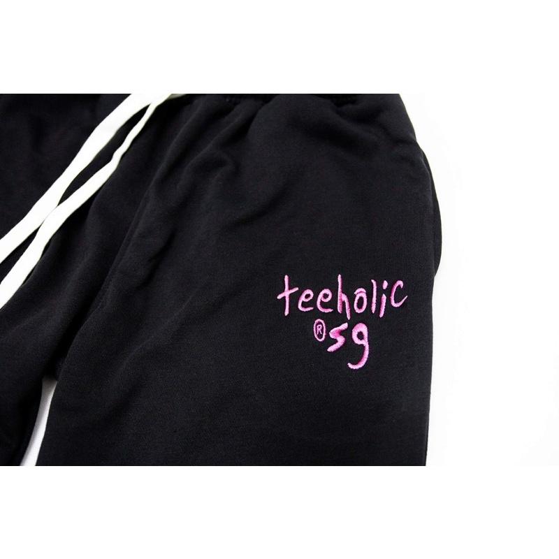 Quần Short Unisex Nam Nữ Thêu Logo TeeHolic