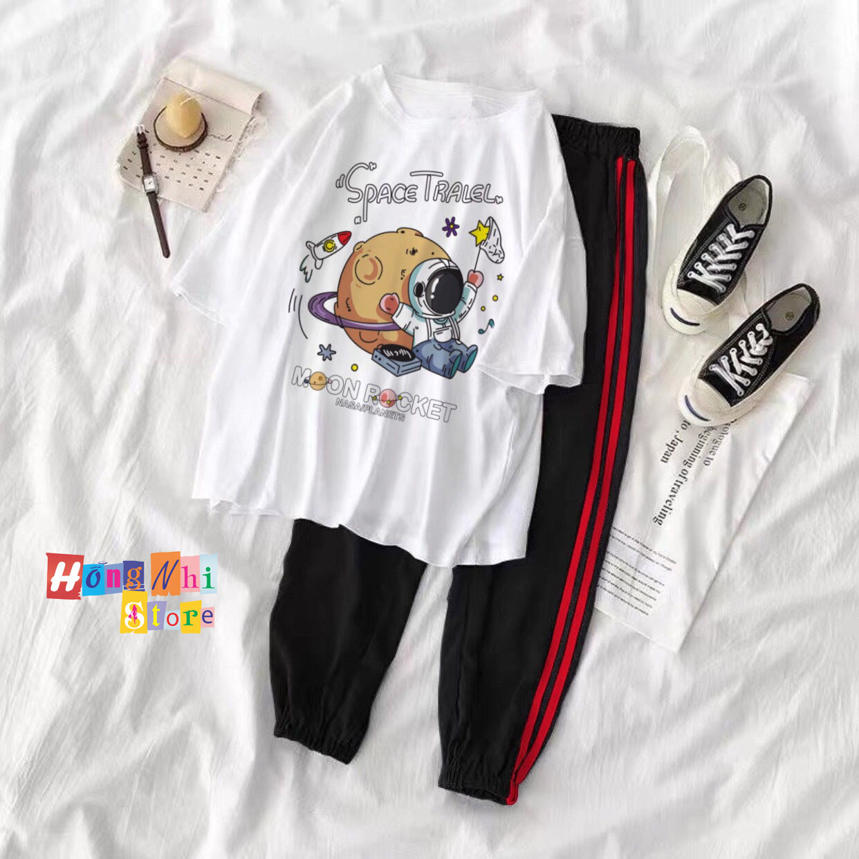 Quần Jogger Line Unisex Lưng Thun 2 Sọc Bo Lai Dáng Rộng Màu Đen Sọc Đỏ - MM