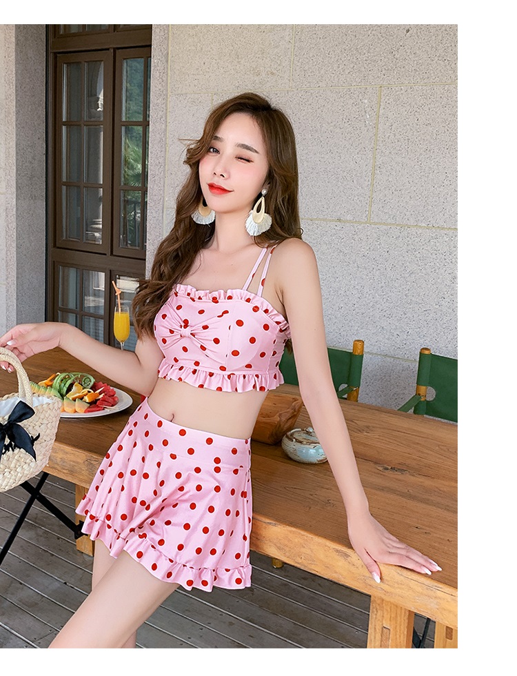 Bikini, Đồ Bơi 2 Mảnh Tôn Da Gồm áo Crop top + Quần giả váy ( BƠI CHẤM BI)