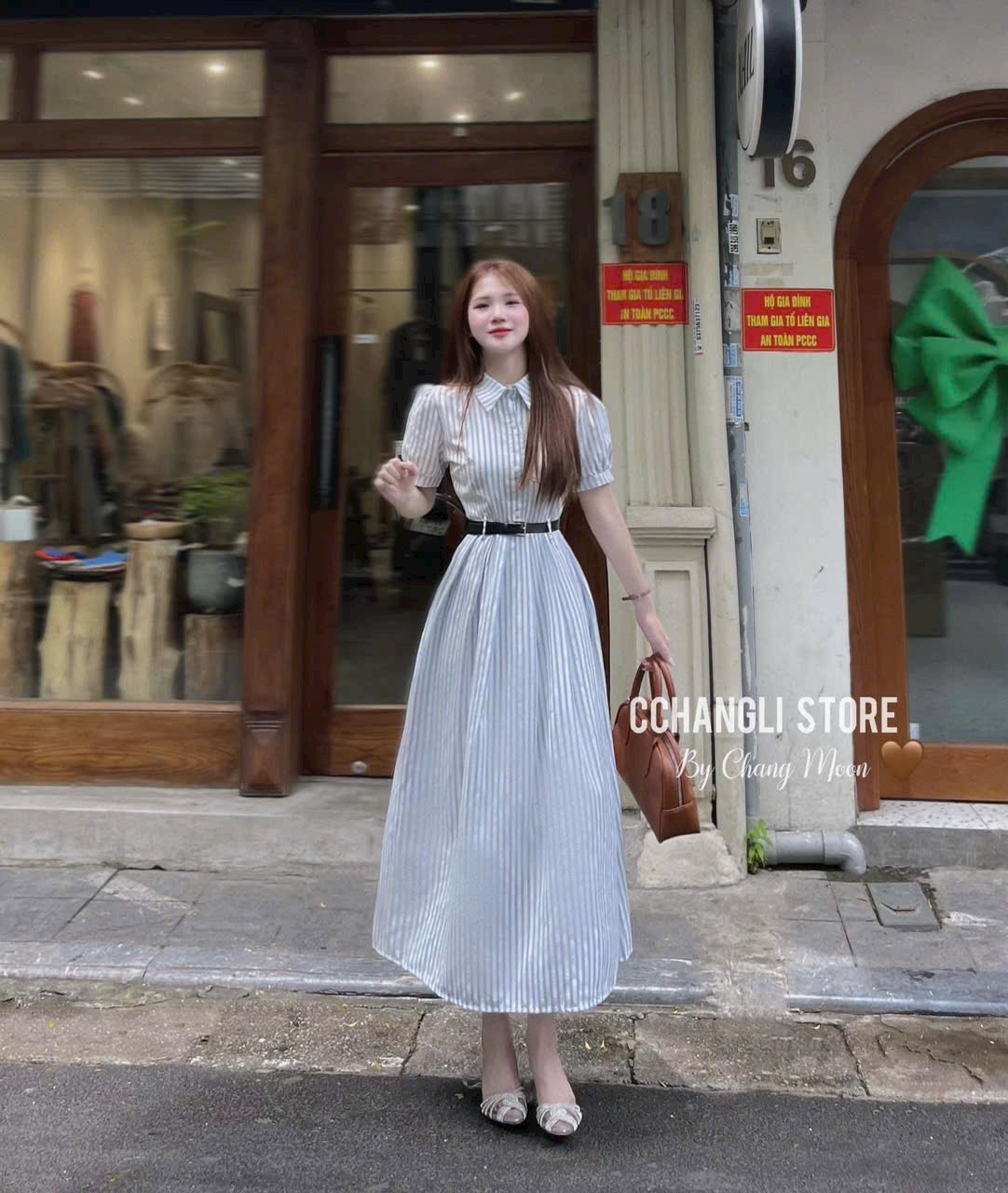 ĐẦM CỔ SƠ MI KATE LỤA FROM DÀI KÈM NỊT MÀU Y HÌNH