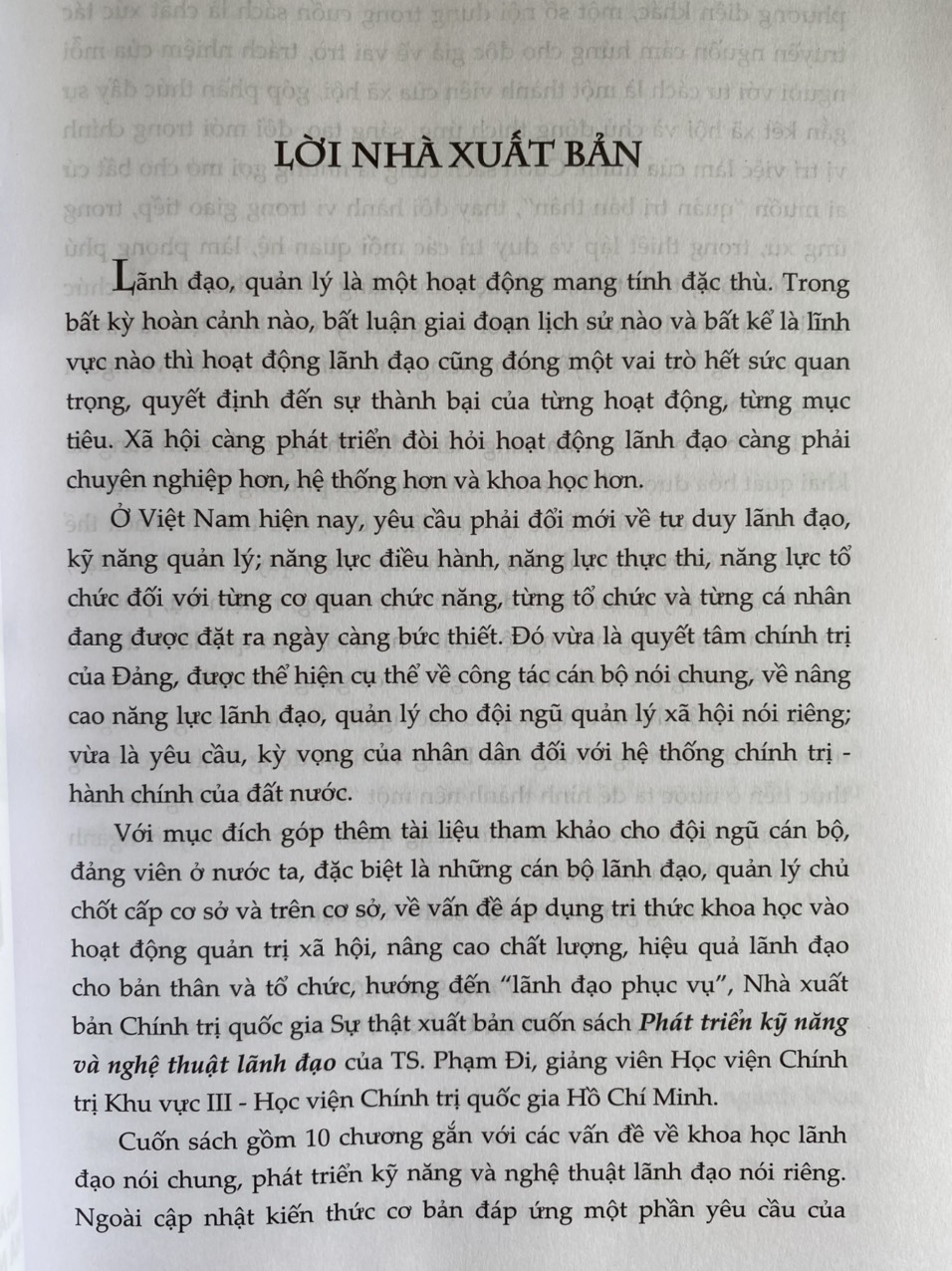 Phát Triển Kỹ Năng và Nghệ Thuật Lãnh Đạo