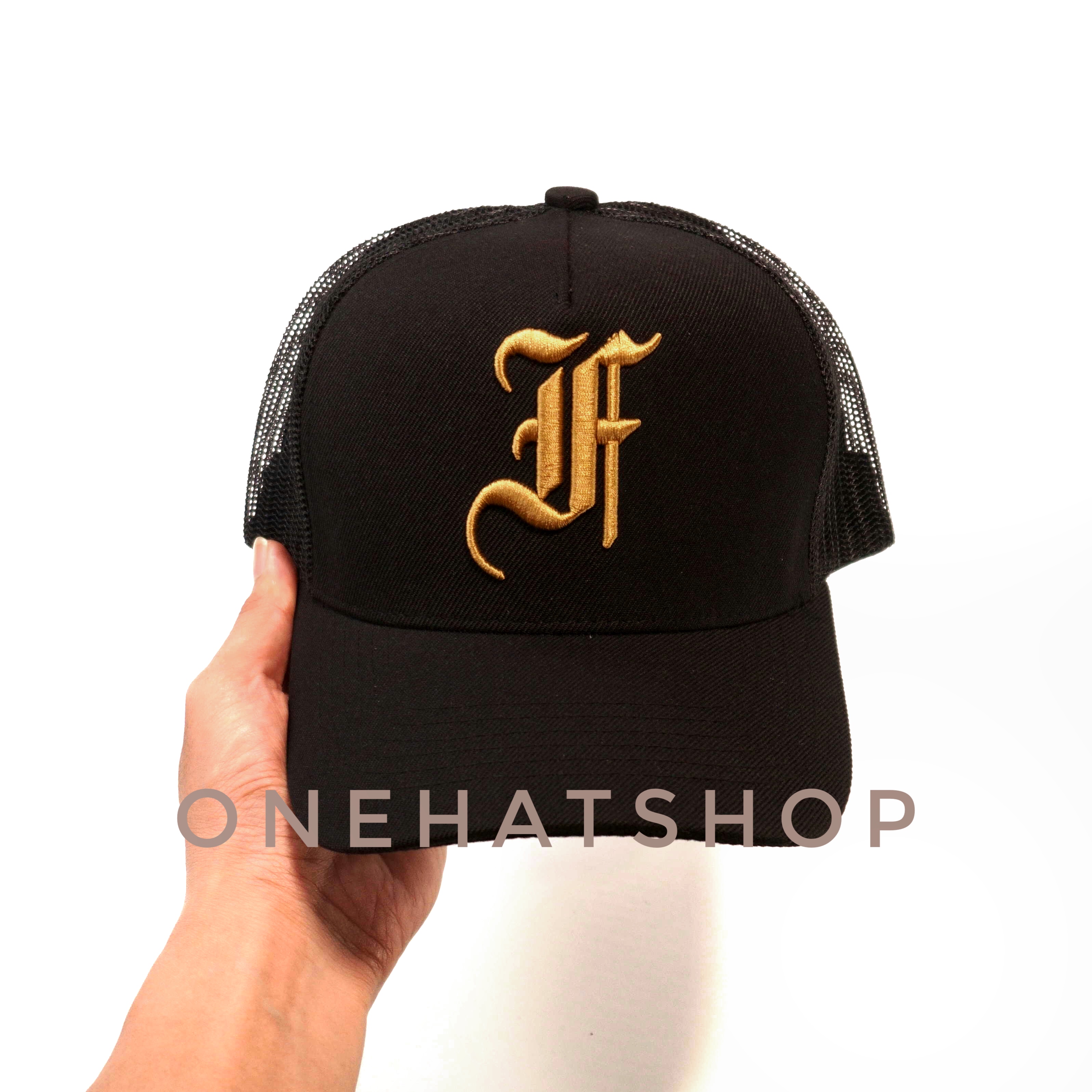 Nón lưỡi trai vành cong fom Trucker vuông logo chữ F font cổ điển sau lưới thoáng mát Brand One Hat