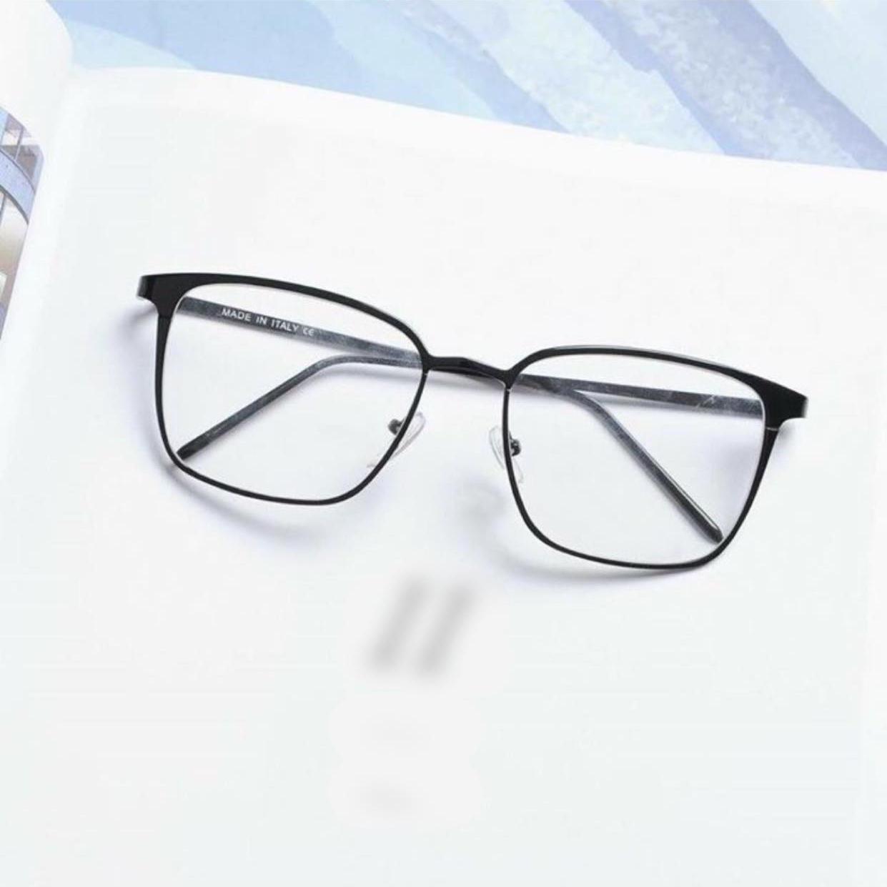 Kính Mắt vuông gọng kim loại mảnh Oversize