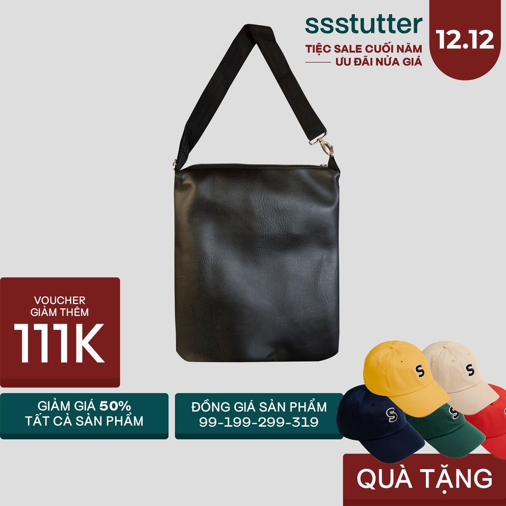 Túi đeo chéo unisex dáng cơ bản SSSTUTTER giả da leather cross bag
