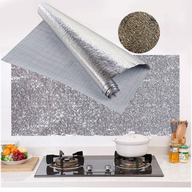 Cuộn giấy bạc dán bếp cách nhiệt chống thấm bền đẹp 3m tiện lợi 