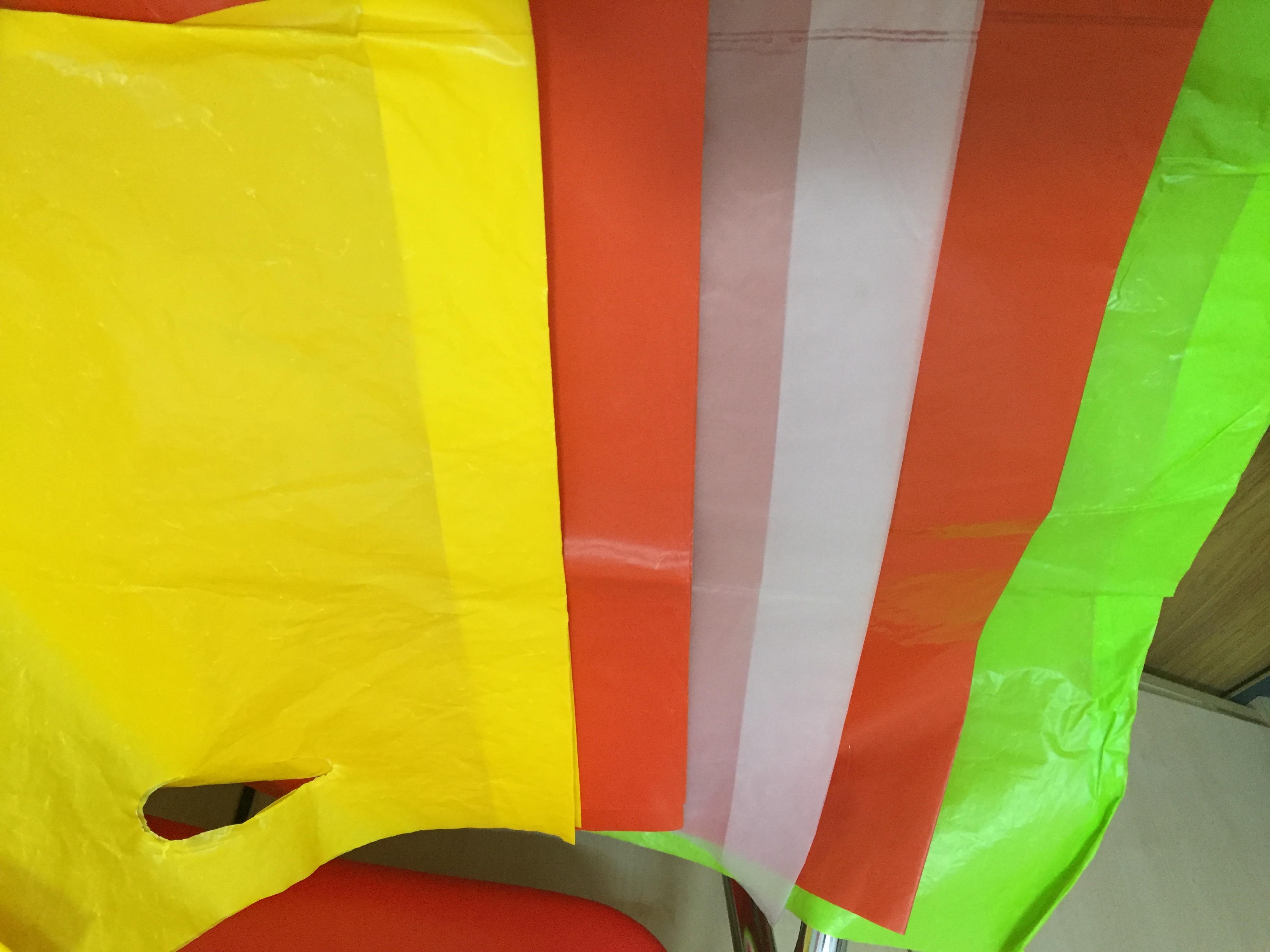 Túi bóng to đựng quà có quai