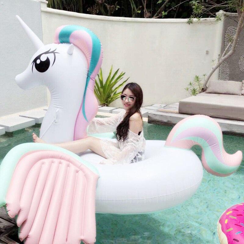 Kỳ lân bơm hơi khổng lồ Đi trên giường nổi Đồ chơi mùa hè Trò chơi bể bơi Nệm nước Phao nổi