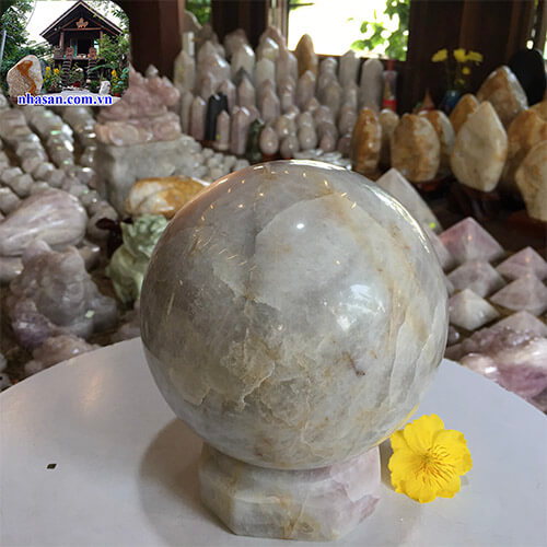 Quả cầu phong thủy đá thạch anh hồng tự nhiên QC757 nặng 8kg đường kính 17cm  – Vật phẩm phong thủy may mắn