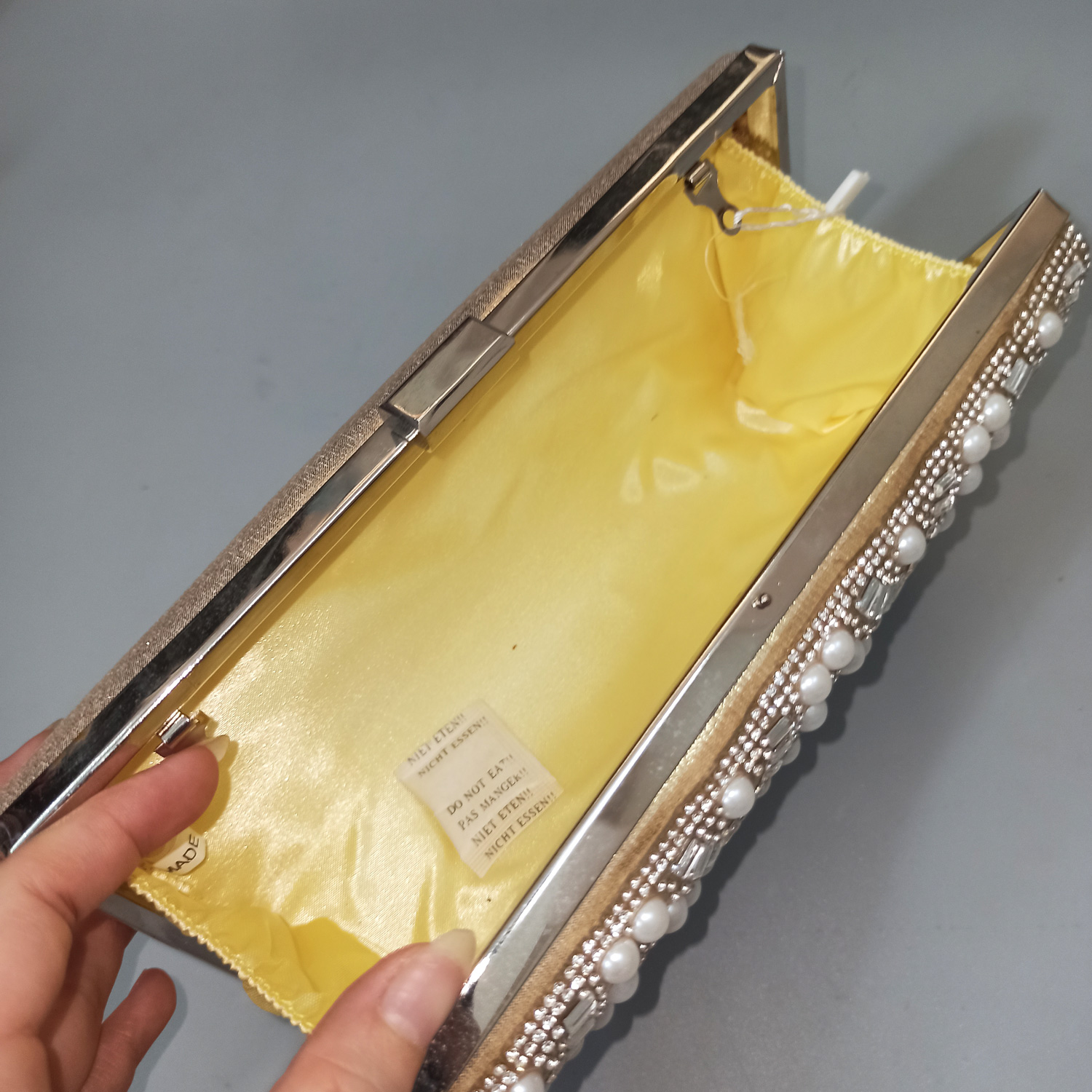 Cốp cầm tay đi tiệc đính hạt