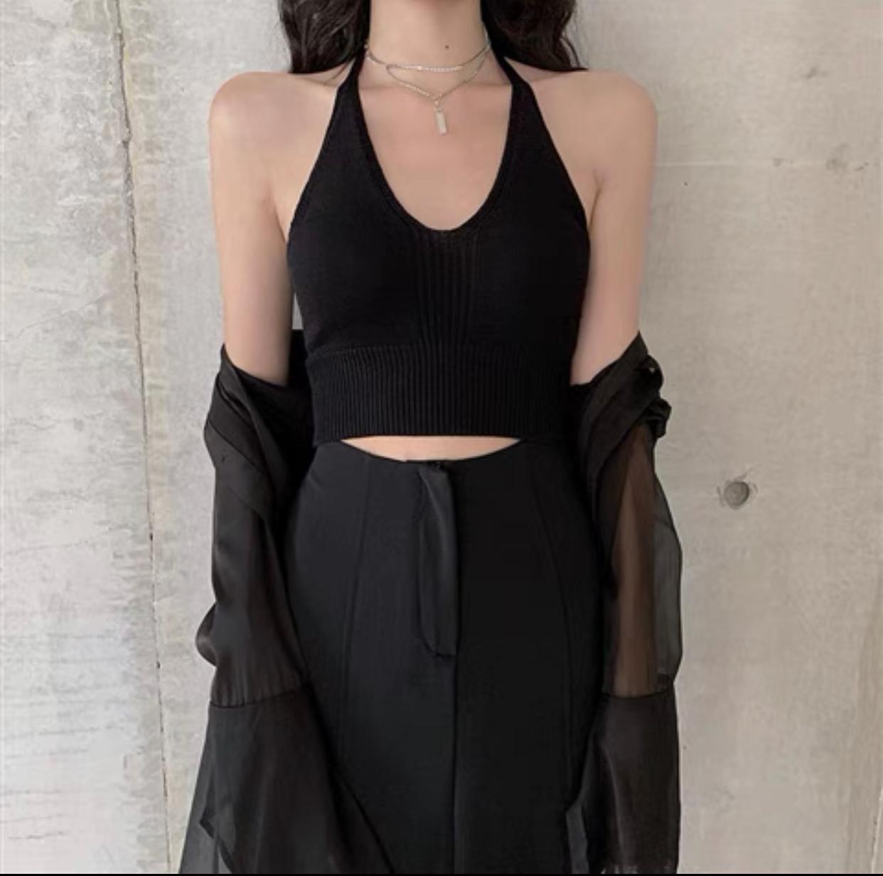 Áo yếm croptop ulzzang