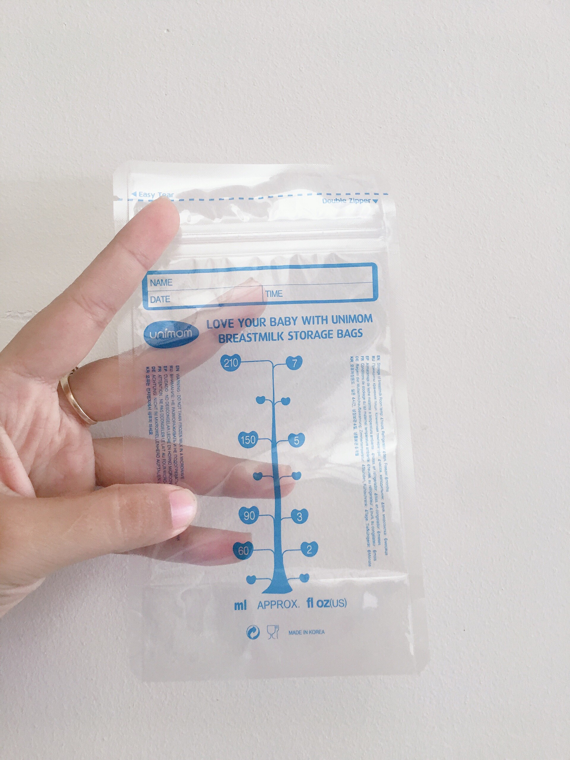 Túi Đựng Sữa Mẹ Unimom Compact Không Có BPA UM870251 210ml
