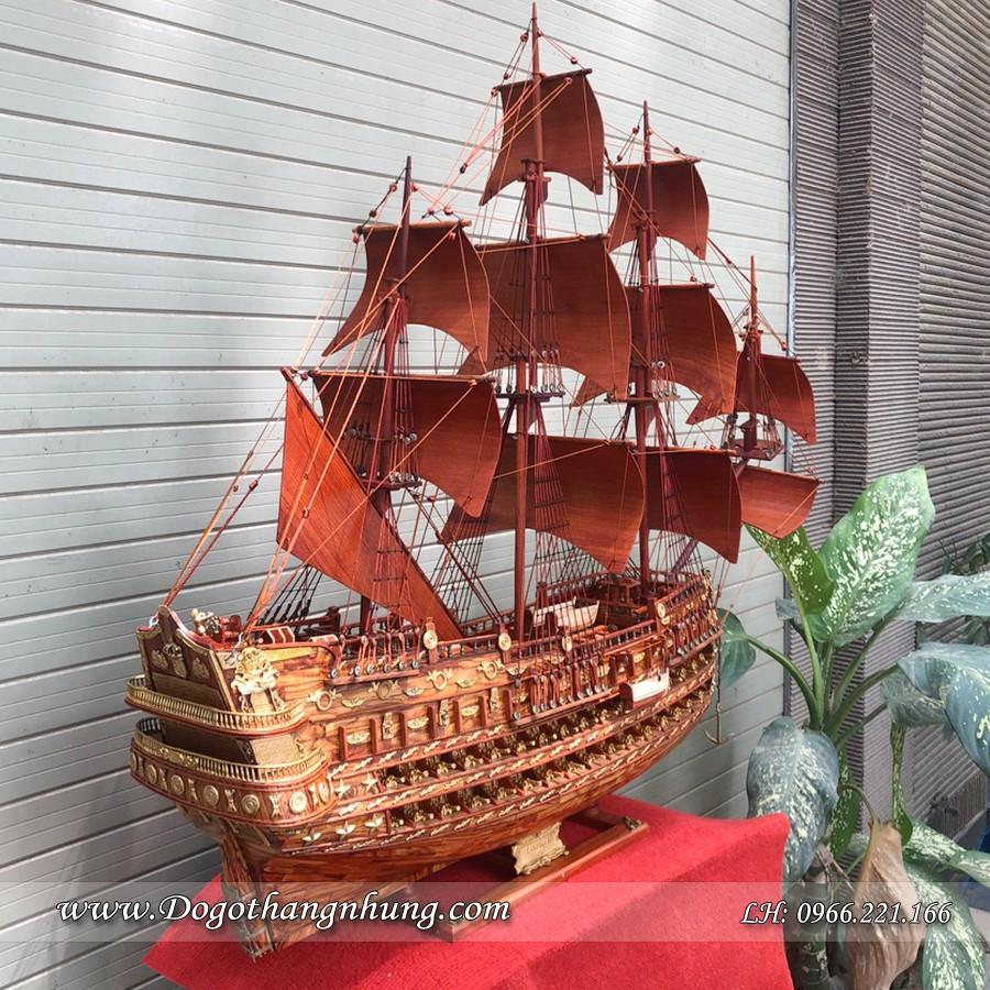 Thuyền buồm gỗ sưa đỏ tại xưởng Bắc Ninh