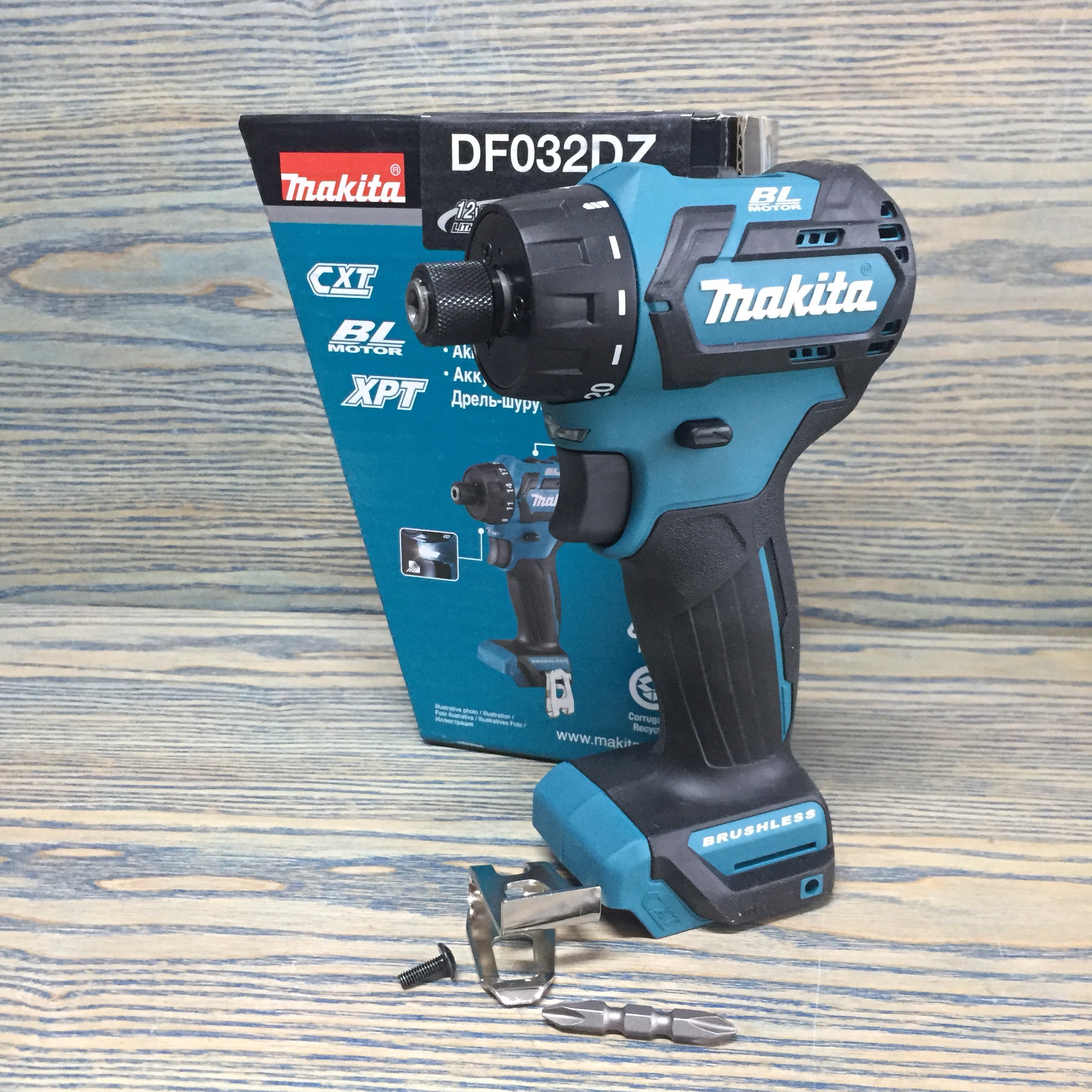 Thân máy khoan vặn vít dùng pin 12V không chổi than Makita