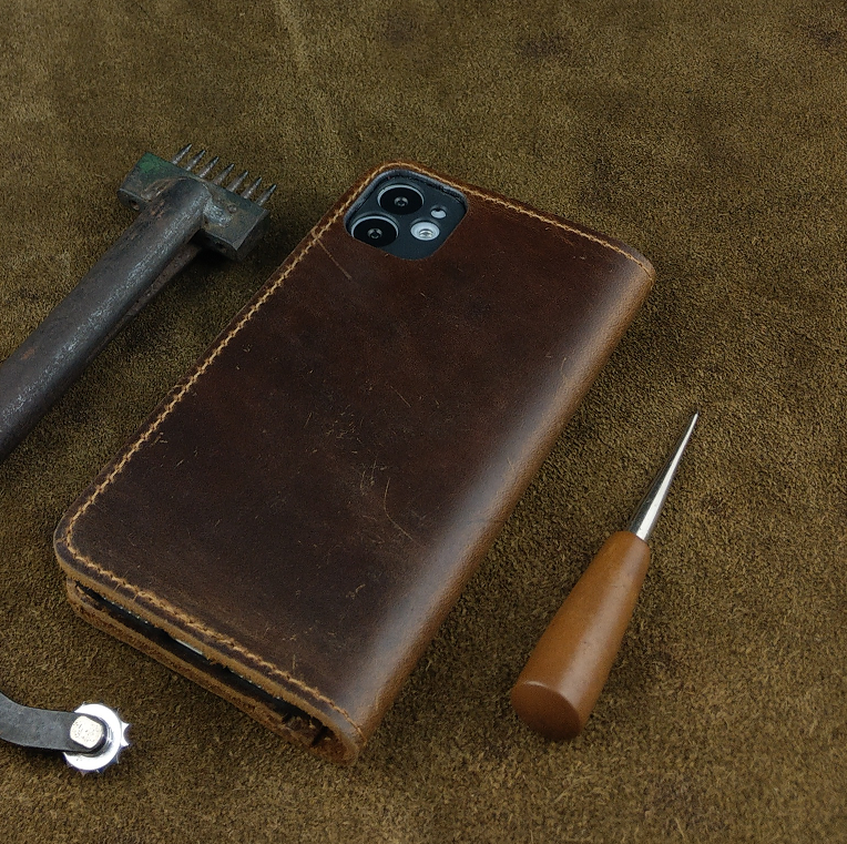 Bao da cho Iphone 11 Handmade Da Bò Thật