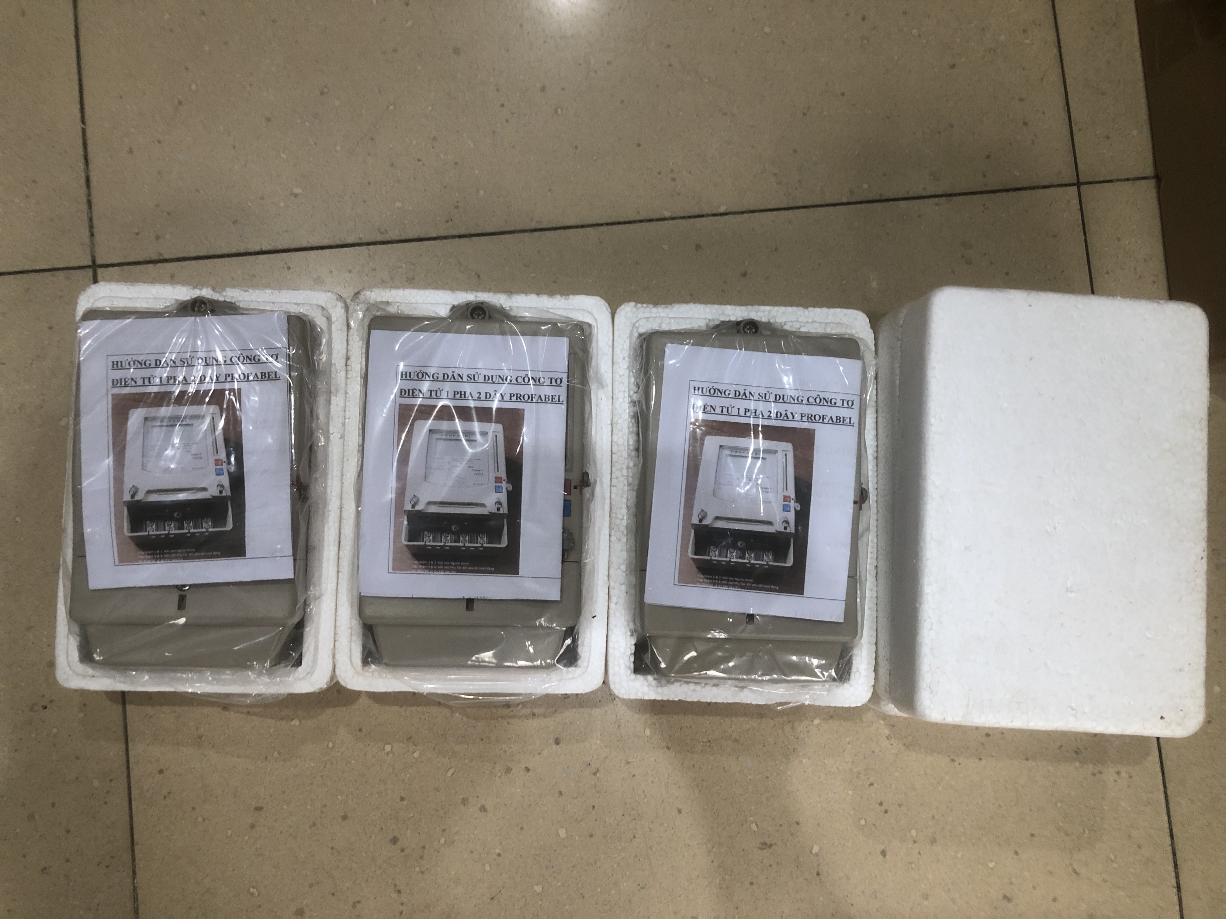 Đồng hồ điện 1 pha, 2 dây kiểu điển tử hàng Châu Âu
