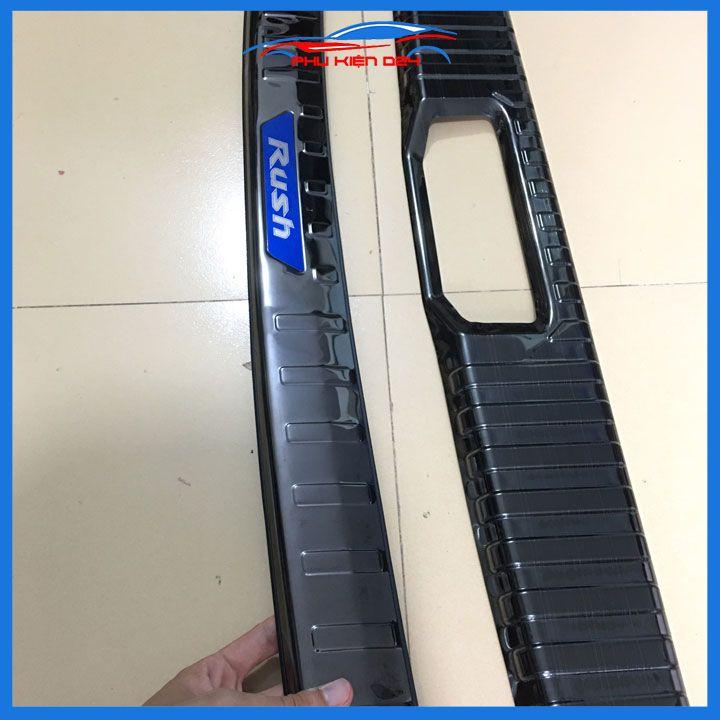 Ốp chống trầy cốp Rush 2019-2020-2021 thép không gỉ vân Titan chống trầy bảo vệ xe