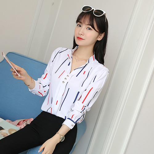 Áo sơ mi nữ công sở Haint boutique, chất vải lụa dài tay cổ V phối cúc SM154