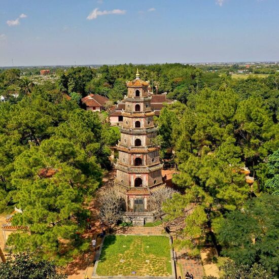 Huế - Đại Nội - Đầm Lập An - KDL Bà Na - Cầu Vàng - Sơn Trà - Hội An - Đà Nẵng