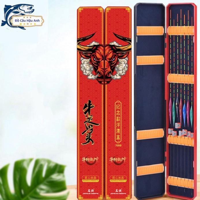 Sale to hot - Hộp Đựng Phao Câu Đài Cao Cấp Hộp Đựng Phao 2 Lớp 62cm - 72cm Hoạ Tiết Trâu Đỏ Chép Đen HP5 - sale - xả h