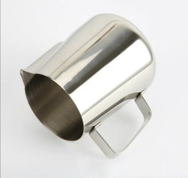 Ca đánh sữa pha chế đồ uống dành cho nhà hàng khách sạn quán bar  - ca inox 304 đánh sữa có quai, chia vạch CNC dõ nét chính sác dành cho cà phê Cappuccino/Latte