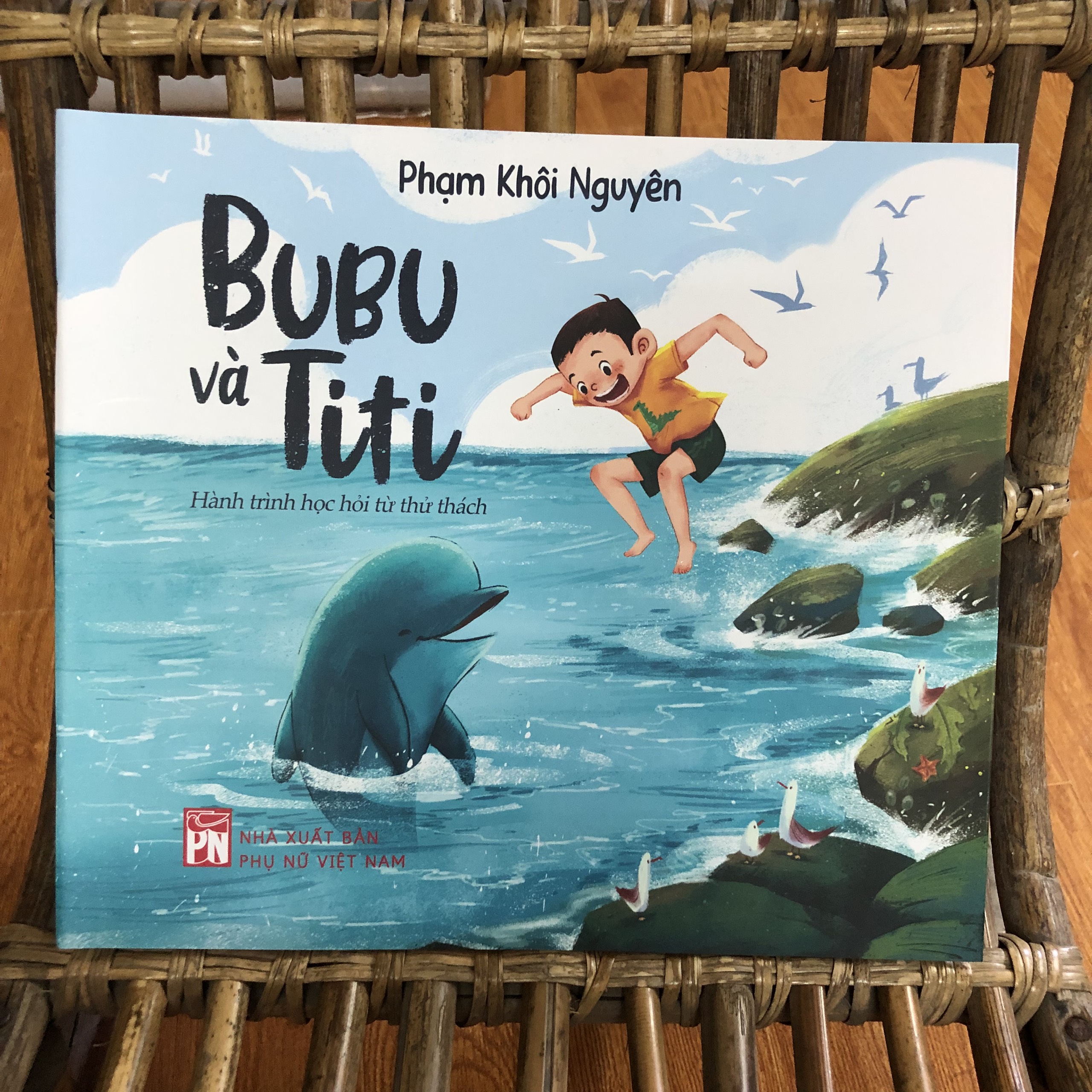 BUBU VÀ TITI - HÀNH TRÌNH HỌC HỎI TỪ THỬ THÁCH  - SÁCH THIẾU NHI TUYỆT HAY DÀNH CHO BA MẸ VÀ TRẺ EM