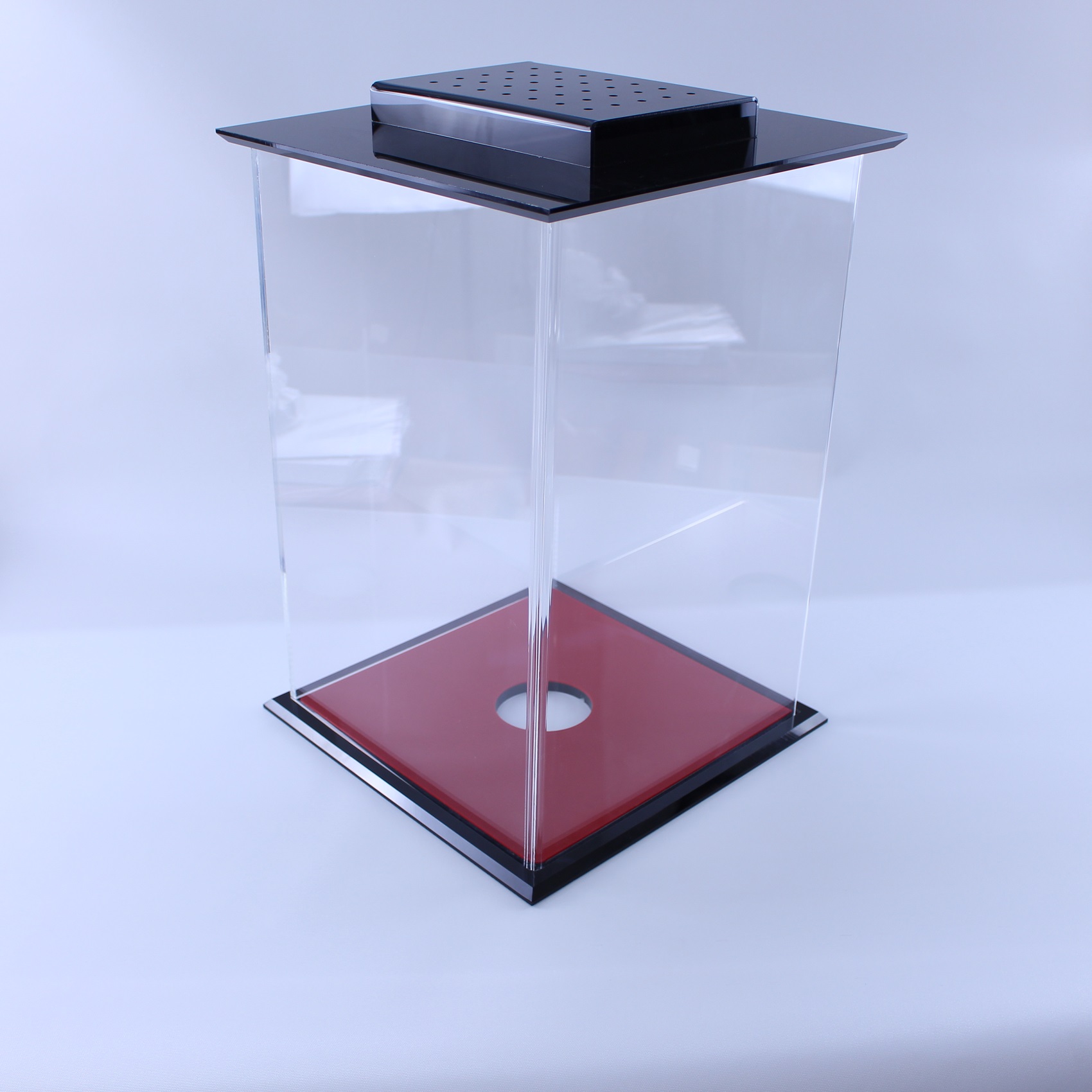 Hộp mica Enter BOX203 40x40x60cm mica dày 5mm, đế đen 10mm, đèn led