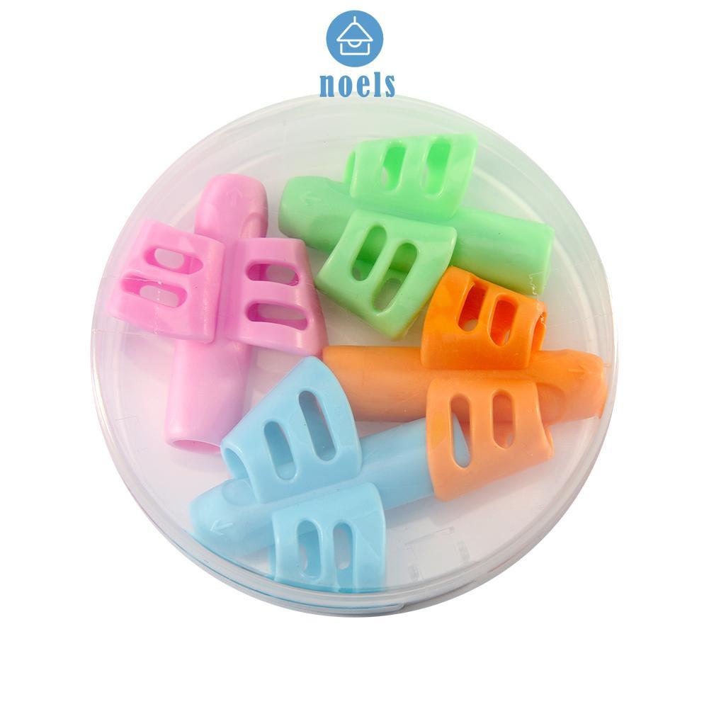 Set 4 Giá Đỡ Cố Định Bút Chì Đục Lỗ Tiện Dụng Cho Bé