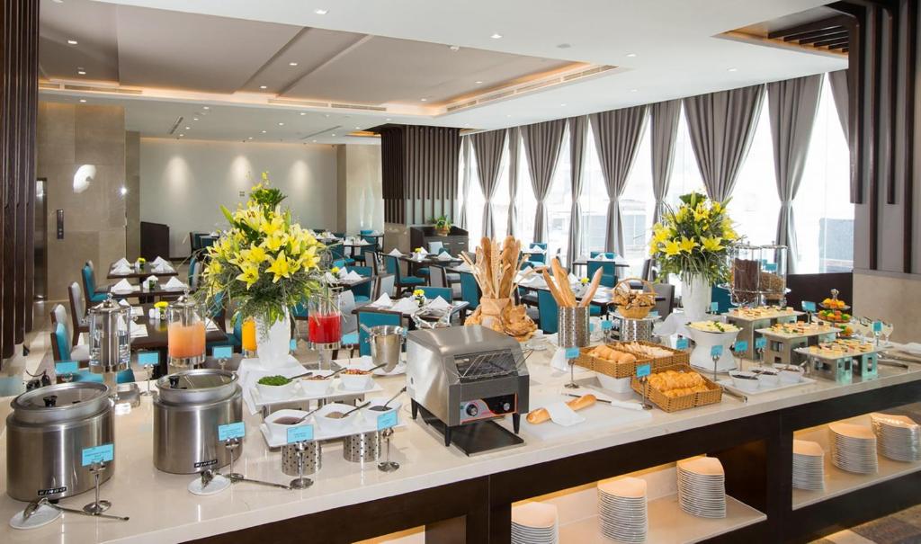 Combo 3N2D KS Green Beach Hotel Nha Trang: VMB khứ hồi Hà Nội - Nha Trang + Phòng Tiêu Chuẩn + Ăn sáng