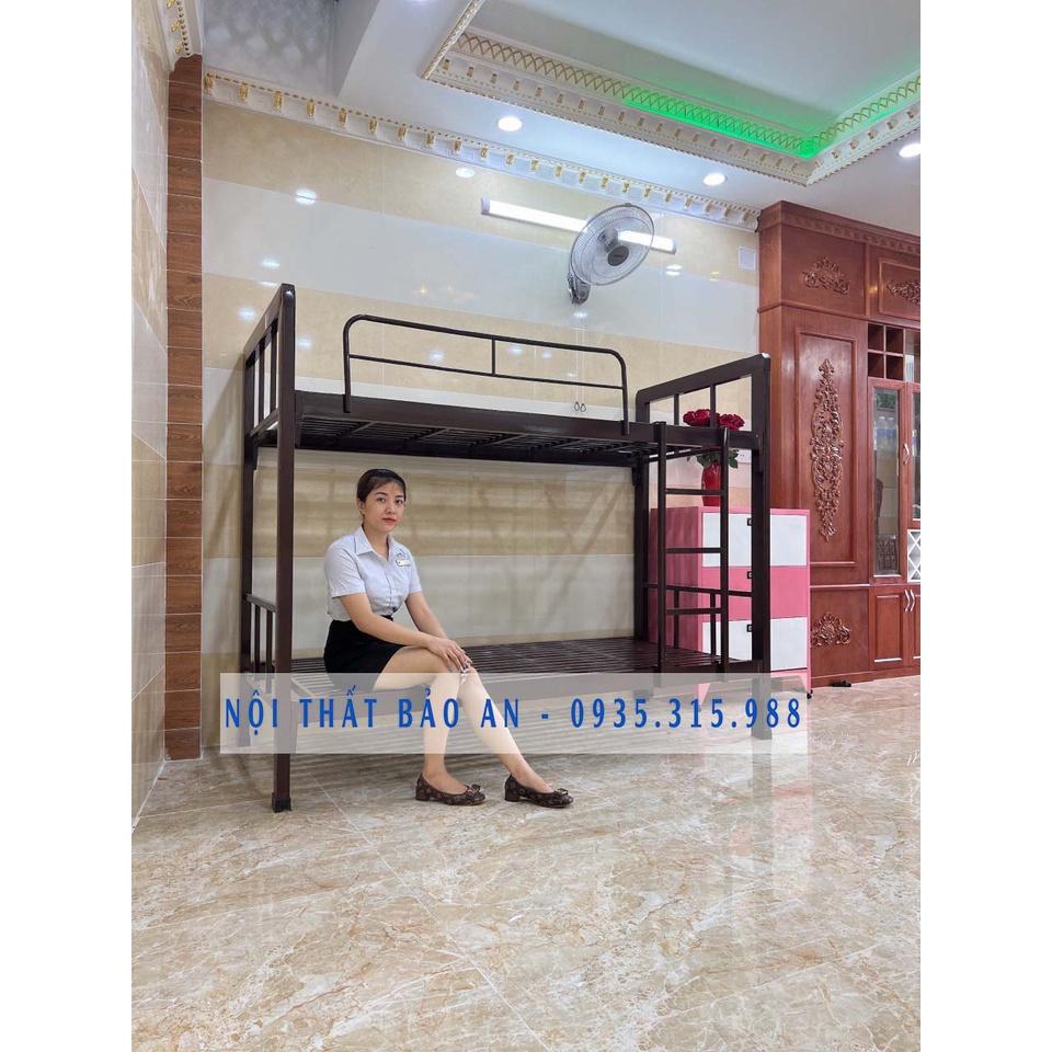 Giường sắt tầng hộp màu nâu 0.8m; 1m; 1m2 x 2m, tháo lắp dễ dàng