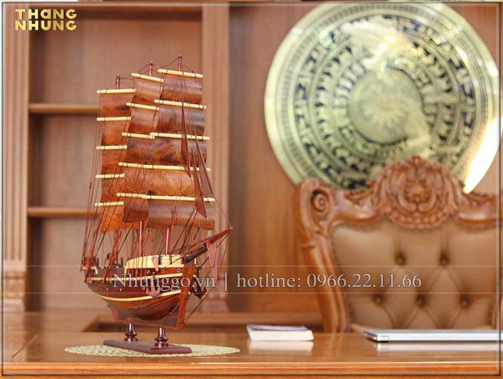 Mô hình thuyền phong thủy Kaiiwo gỗ cẩm_KW60