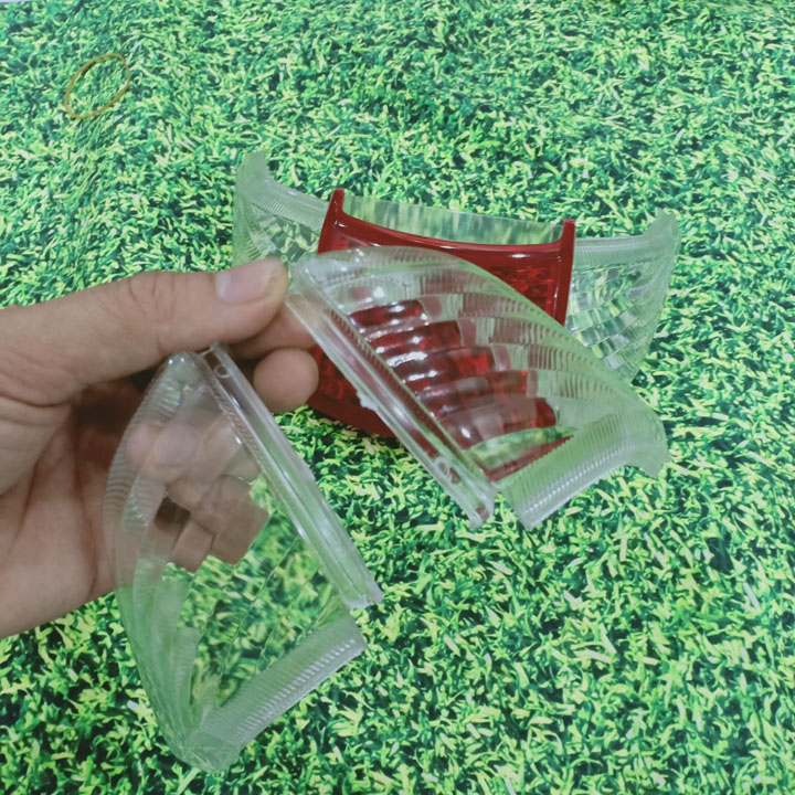 Bộ 2 kết hợp 2 nắp xi nhan sau màu trắng và 1 nắp đèn hậu màu đỏ dành cho xe Wave - Nắp xi nhan Wave - B382