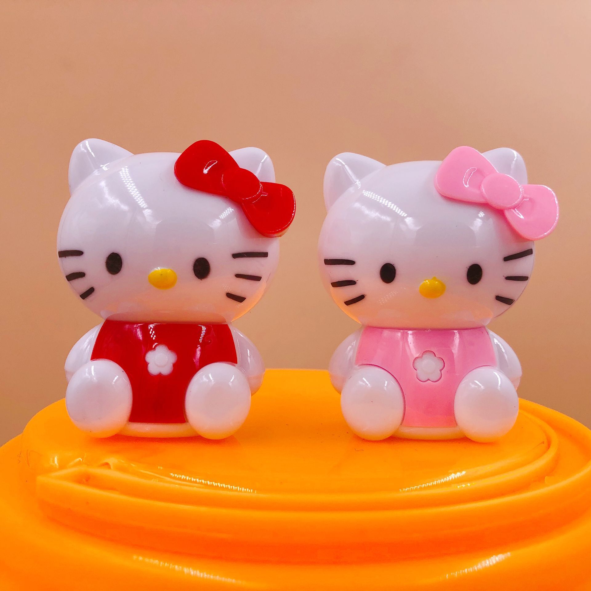 Đồ chuốt bút chì hình kitty dễ thương