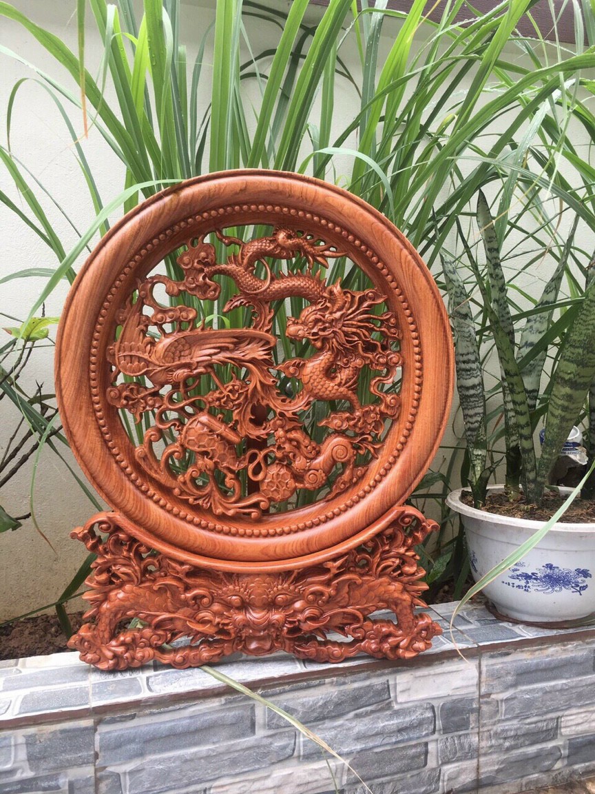 Đĩa trang trí phong thủy trạm khắc tứ linh bằng gỗ hương đá kt mặt rộng 50×4,5cm
