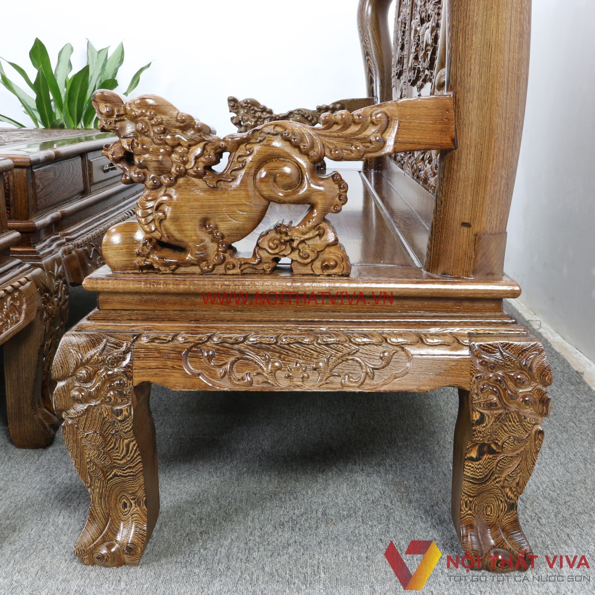 Bộ Bàn Ghế Salon Gỗ Mun Tay 10 Chạm Nghê 6 Món Cao Cấp Sang Trọng
