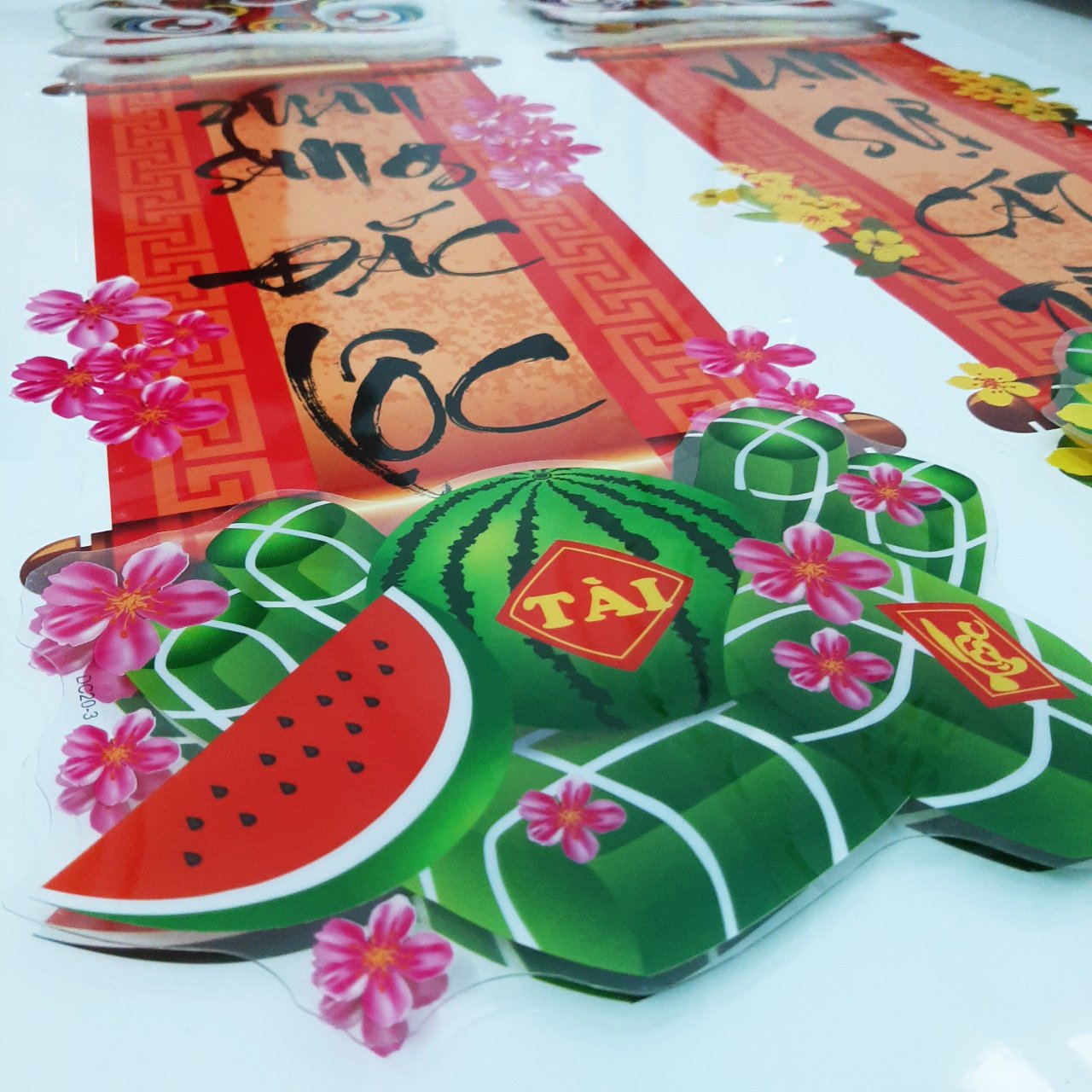 DECAL TRANG TRÍ TẾT HỌA TIẾT NỔI 3D HÌNH SONG LÂN