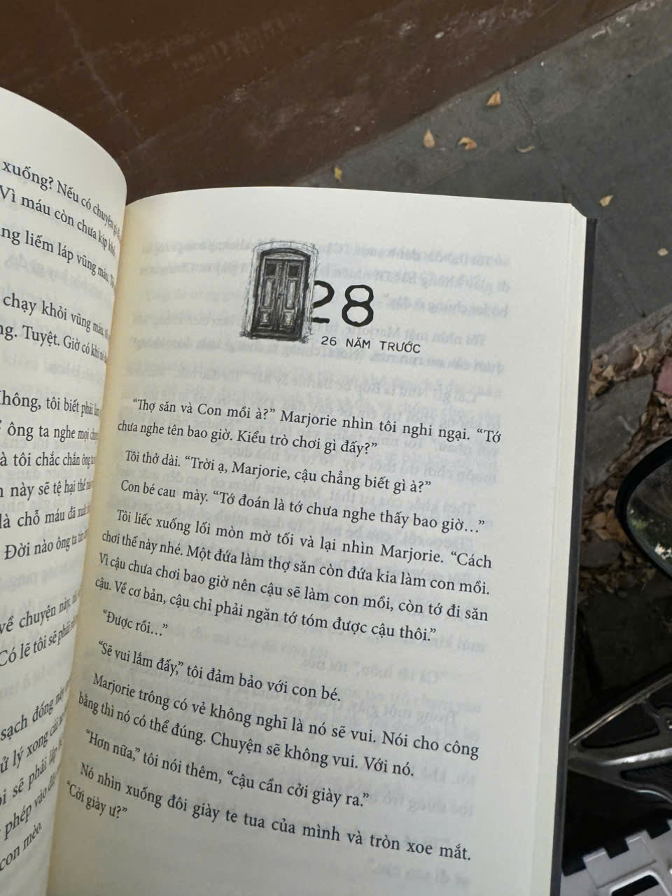 (Tặng kèm bookmark) SAU CÁNH CỬA KHÓA KÍN – Freida McFadden – Orkid dịch - Az Việt Nam – NXB Văn Học